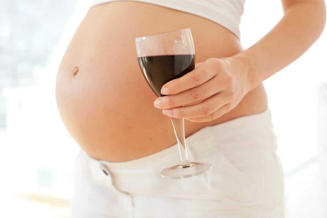 Можно ли пить алкоголь при беременности