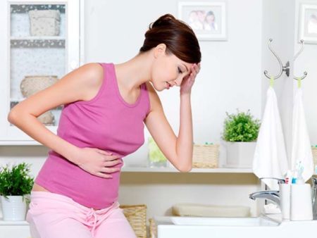 Как понижать давление при беременности: таблетки и народная медицина