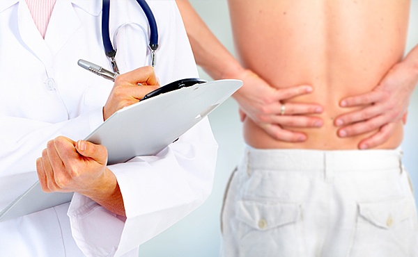 Как проходит обследование спины и поясницы при боли, кто делает диагностику?