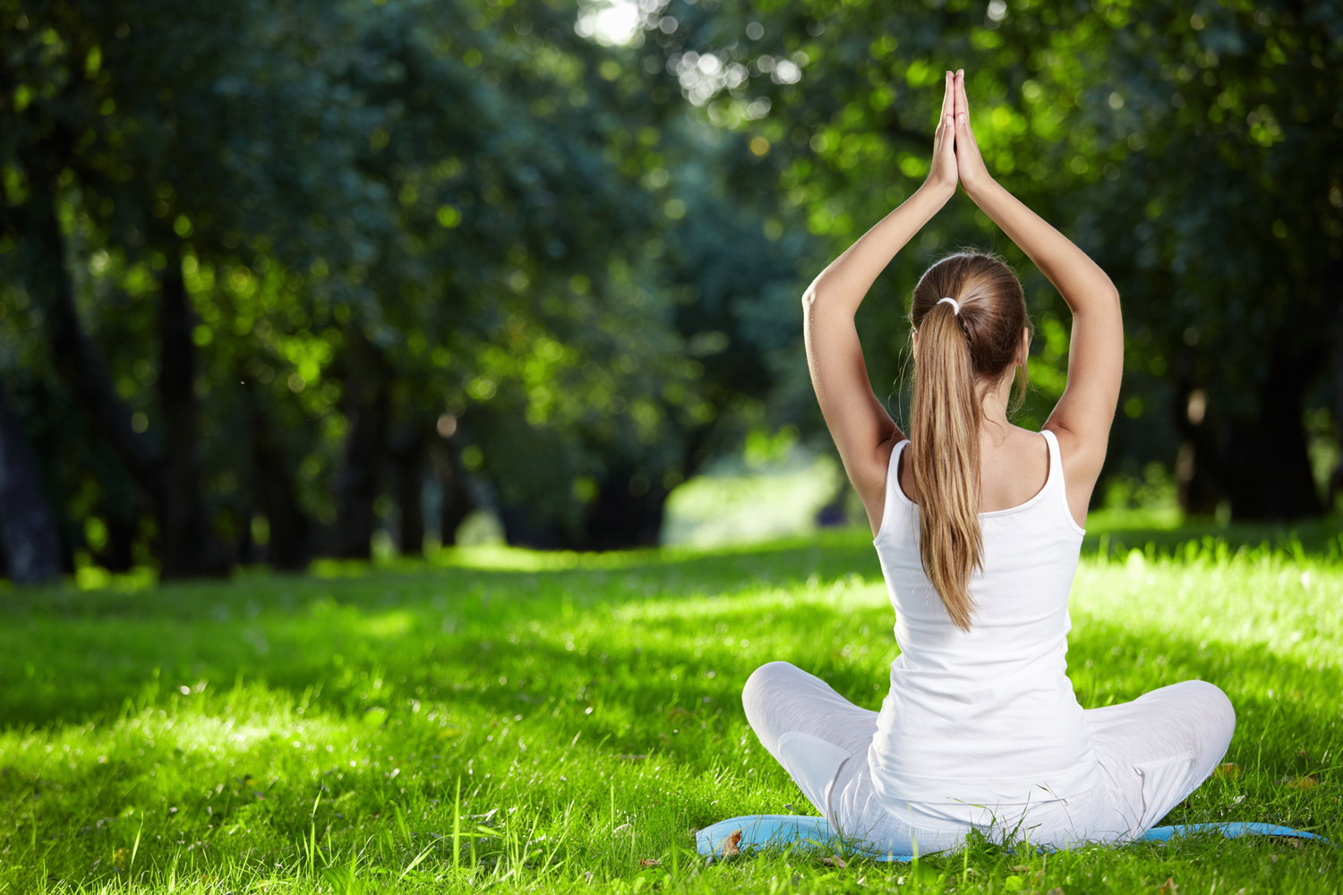 6 полезных свойств йоги при остеохондрозе разных отделов